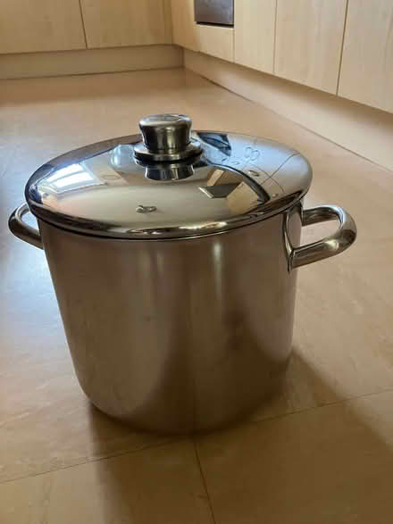Photo of free Large Saucepan (Jericho OX2) #2