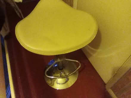 Photo of free modern bar stools (High Brooms TN2) #1