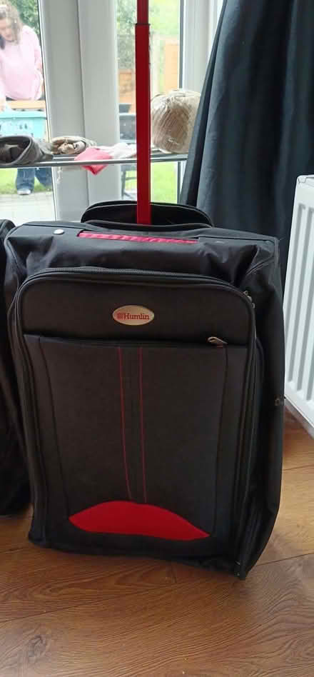Photo of free small wheeled case (Newport TF10) #1