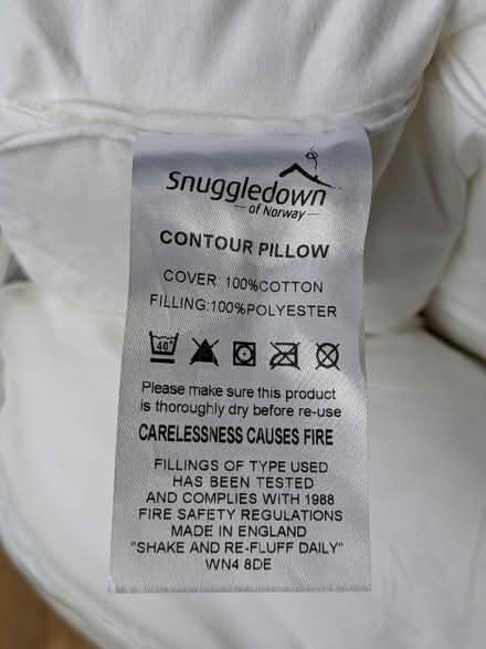 Photo of free Contour pillows (2) (Hook RG27) #4