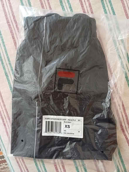 Photo of free tennis clothes (18 Concorde Place) #3