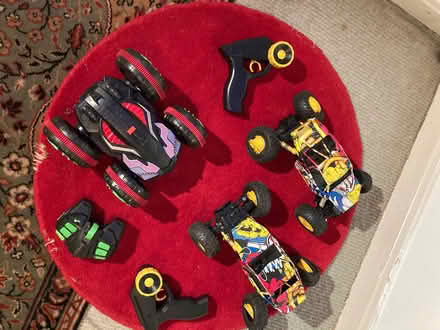 Photo of free 3 remote Control cars - not working (Blackford EH9) #1