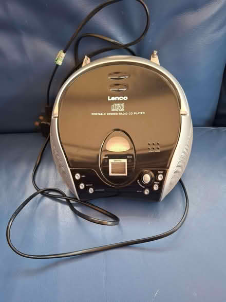 Photo of free Radio/CD Player (CT9) #1