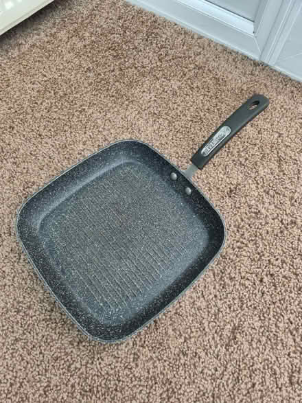 Photo of free Scoville griddle pan (Oughtibridge S35) #1