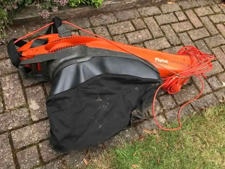 Photo of free Garden vacuum (Woodloes Park CV34) #1