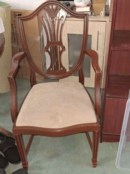 Photo of free Dining room table & 6 chairs (Royal Standard SE7) #3