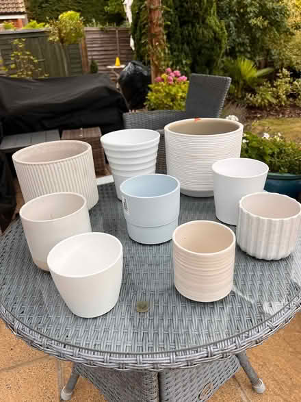 Photo of free Assortment of ceramic flower pots (Harlow CM18) #1