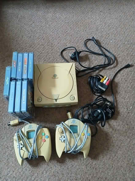Photo of free Dreamcast Console and Games (E4) #1
