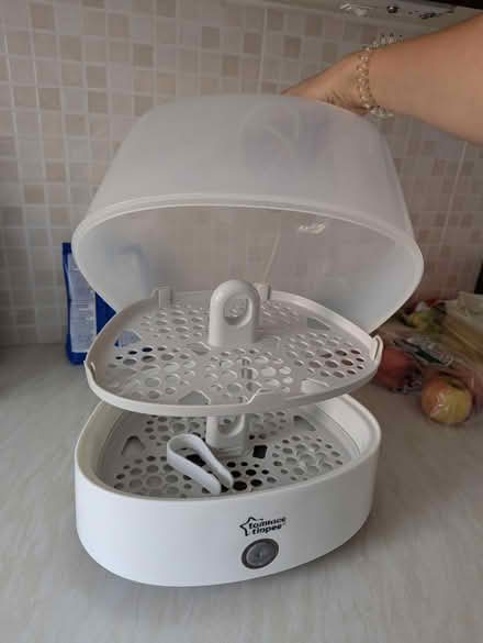 Photo of free baby bottle steriliser (Bexleyheath DA6) #2