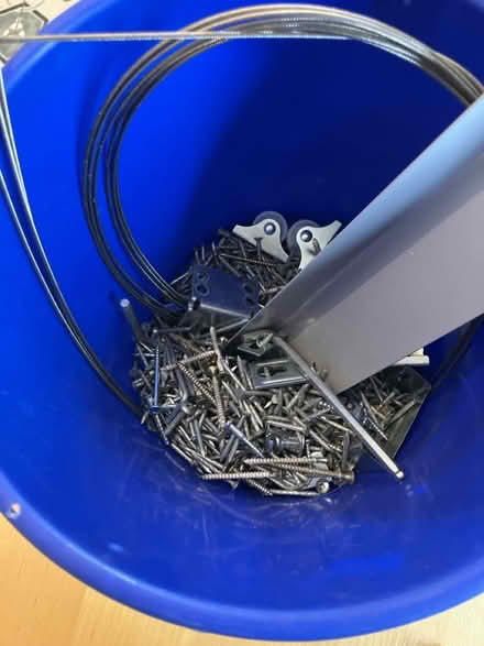 Photo of free Random mix of screws (Pollok G53) #1