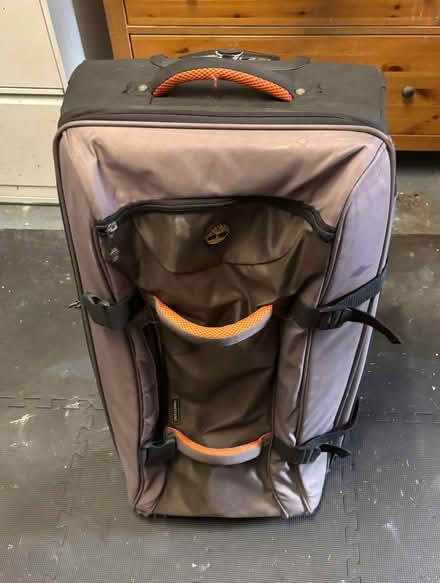Photo of free Timberland case (West Ferry DD5) #1