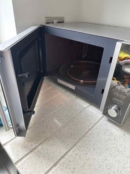 Photo of free Working microwave (Stanwell) #2