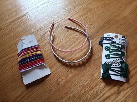 Photo of free Childrens hair accessories (Parkhead EH11) #1
