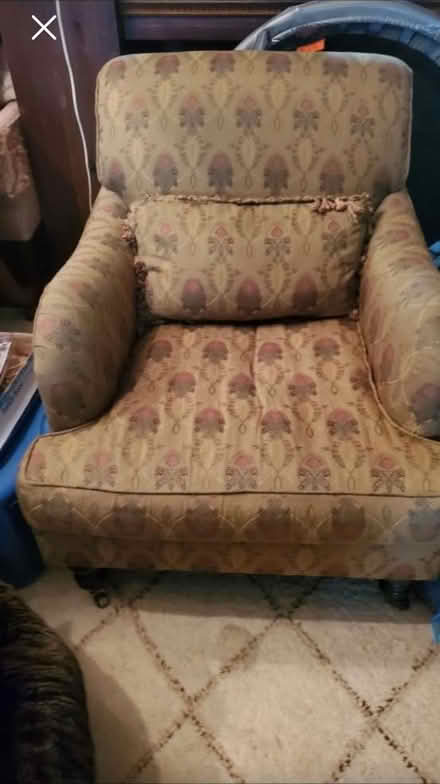Photo of free Silk Chair/ LAST CHANCE (Mt.Pleasant and Eglinton area) #4