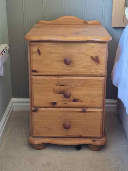 Photo of free Chest of drawers/Bedside Cabinet (Portishead BS20) #1