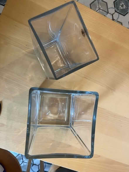 Photo of free Two glass vases (Pollok G53) #3
