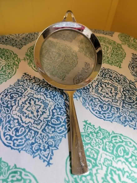 Photo of free Medium Kitchen Strainer (West 7th) #1