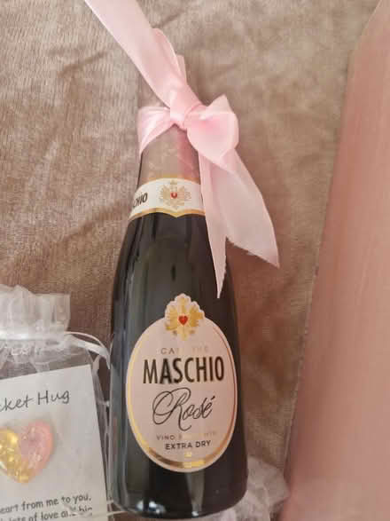 Photo of free Women's gift box unused (HA2 8pw) #3