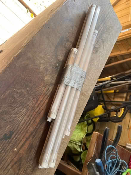 Photo of free Under-cupboard fluorescent lights (Upper Wolvercote OX2) #1