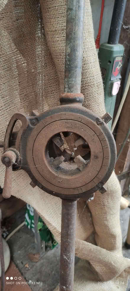 Photo of free Pipe thread cutter (Hangleton BN3) #1