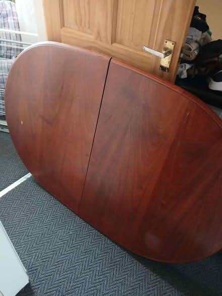 Photo of free Solid wood large oval extending dining table. Seats 6 or 8 (Cleveleys FY5) #1