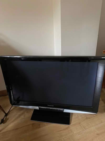 Photo of free Panasonic tv working (Wokingham RG41) #1