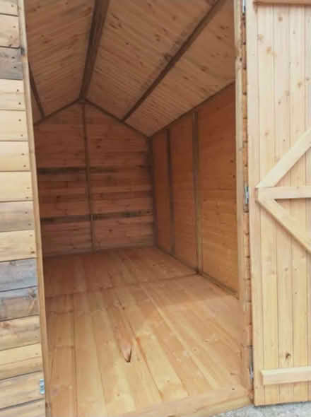 Photo of Garden shed or greenhouse. (Forest of Dean GL19) #2