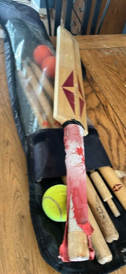 Photo of free Garden cricket bat set (Nr south Chailey, Lewes) #1