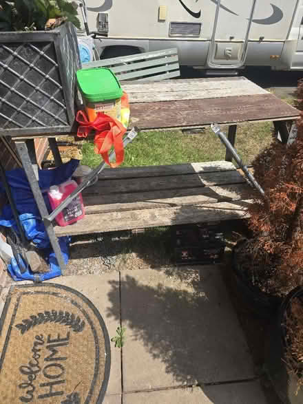 Photo of free Shelf / table green house (SY7) #1