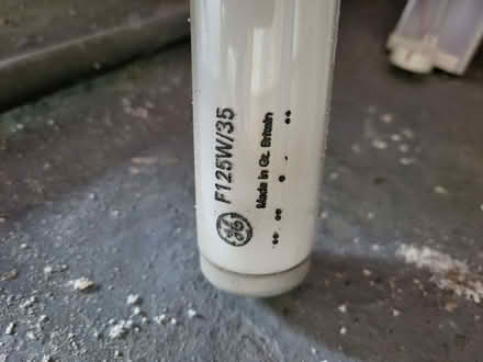 Photo of free Fluorescent Tubes (Horwich BL6) #1