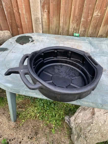 Photo of free Oil draining pan (Belper DE56) #1