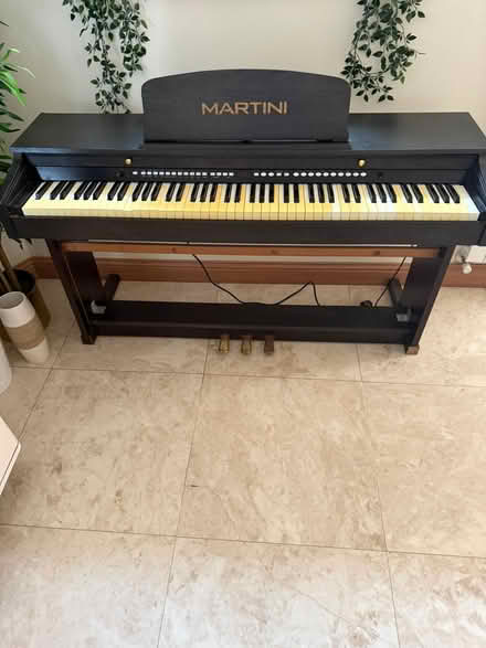 Photo of free Digital piano (D9) #2