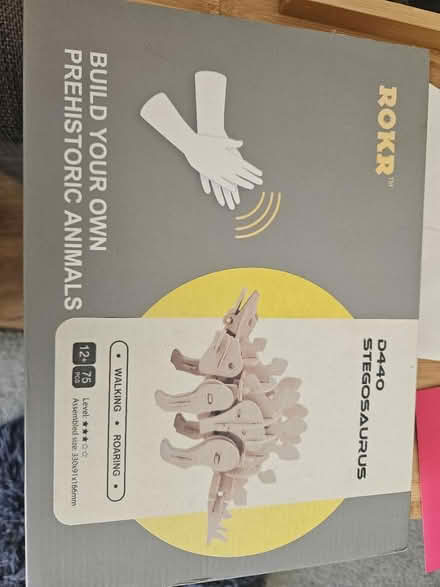 Photo of free Build a dinosaur (Yate) #1