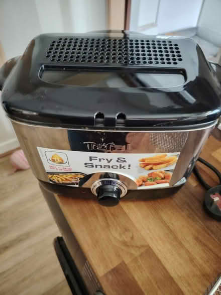 Photo of free Fryer (Horeshay) #2