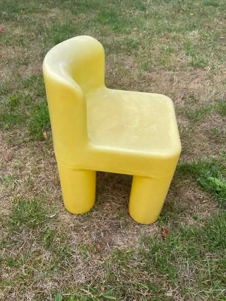 Photo of free Little Tikes Chairs (Send GU23) #1