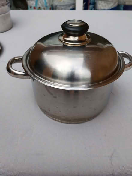 Photo of free saucepan (Top Amersham HP6) #1