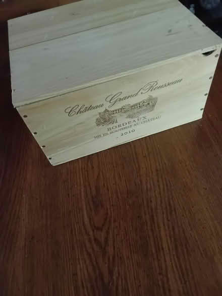 Photo of free Wooden wine box (Crawley RH10) #2