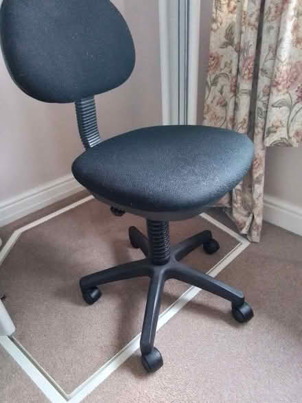 Photo of free Office/computer chair (Burntwood WS7) #1