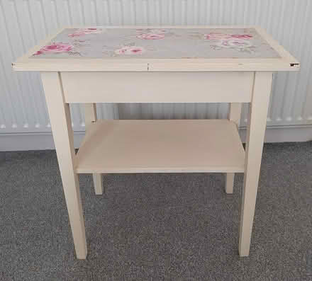 Photo of free Small wooden table (Monkseaton NE25 8SU.) #2