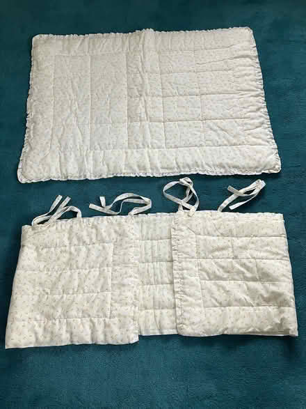 Photo of free Cot bumper and cot quilt (Aston CH5) #1