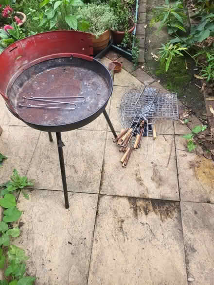 Photo of free Small Barbecue (Upper Clapton E5) #2