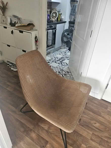 Photo of free lounging chair (Purfleet RM19) #2