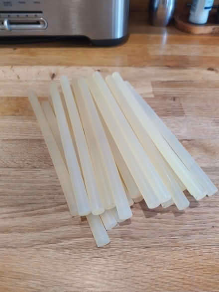 Photo of free Electric hot glue gun and sticks (Baldock SG7) #2