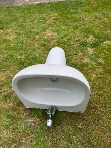 Photo of free Basin and tap (High Wycombe HP13) #2