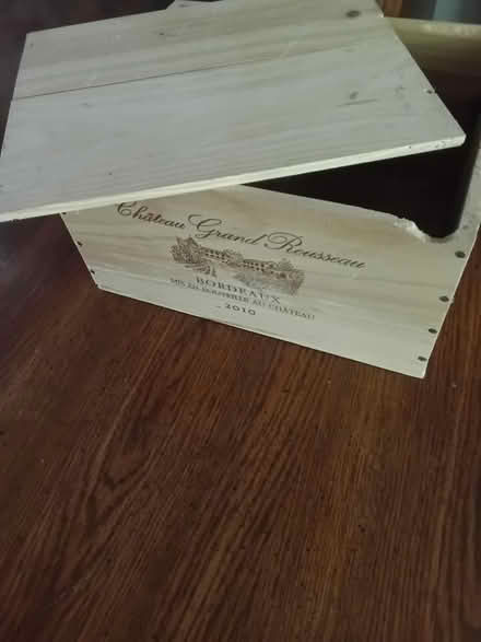 Photo of free Wooden wine box (Crawley RH10) #1