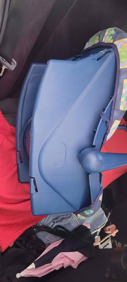 Photo of free Baby carrier/ rocker (Pannal HG2) #4