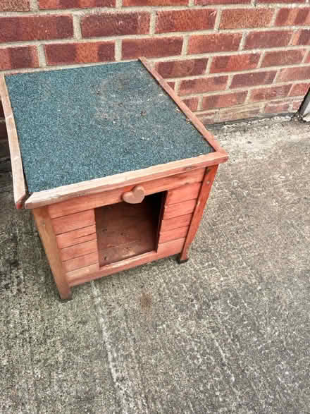 Photo of free Rabbit hideaway house hutch (Abingdon OX14) #1