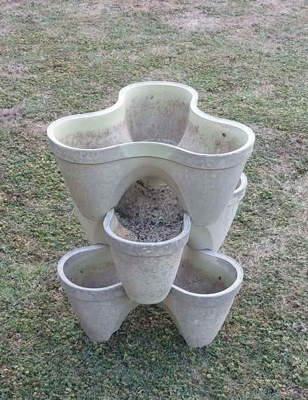 Photo of free 3 tier plant pot (Lawns SN3) #2