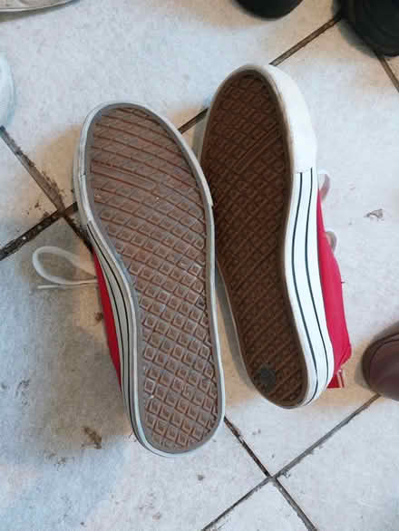 Photo of free Shoe (M38) #2