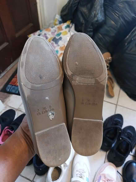 Photo of free Shoes for girls 9 to 10 years (M38) #3